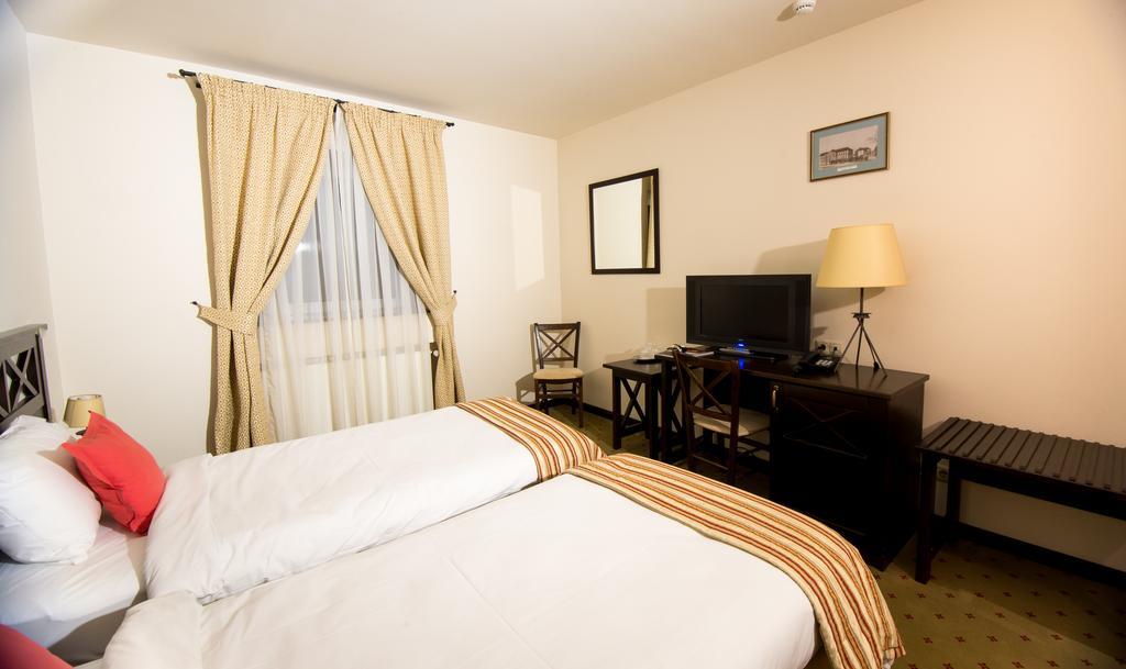 Hotel Gradina Morii Сигету-Мармацией Экстерьер фото
