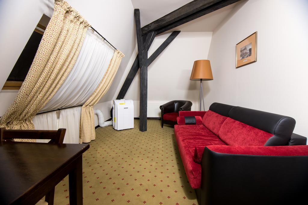 Hotel Gradina Morii Сигету-Мармацией Экстерьер фото