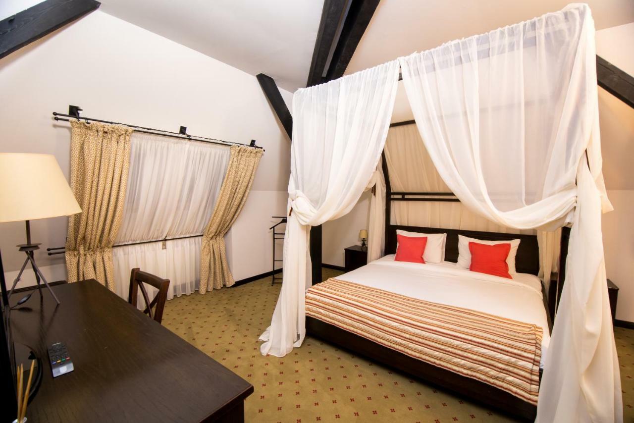 Hotel Gradina Morii Сигету-Мармацией Экстерьер фото