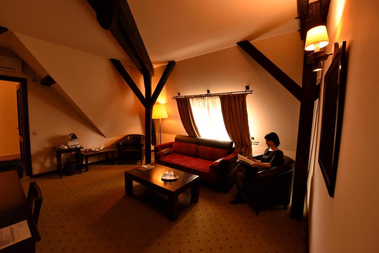 Hotel Gradina Morii Сигету-Мармацией Экстерьер фото