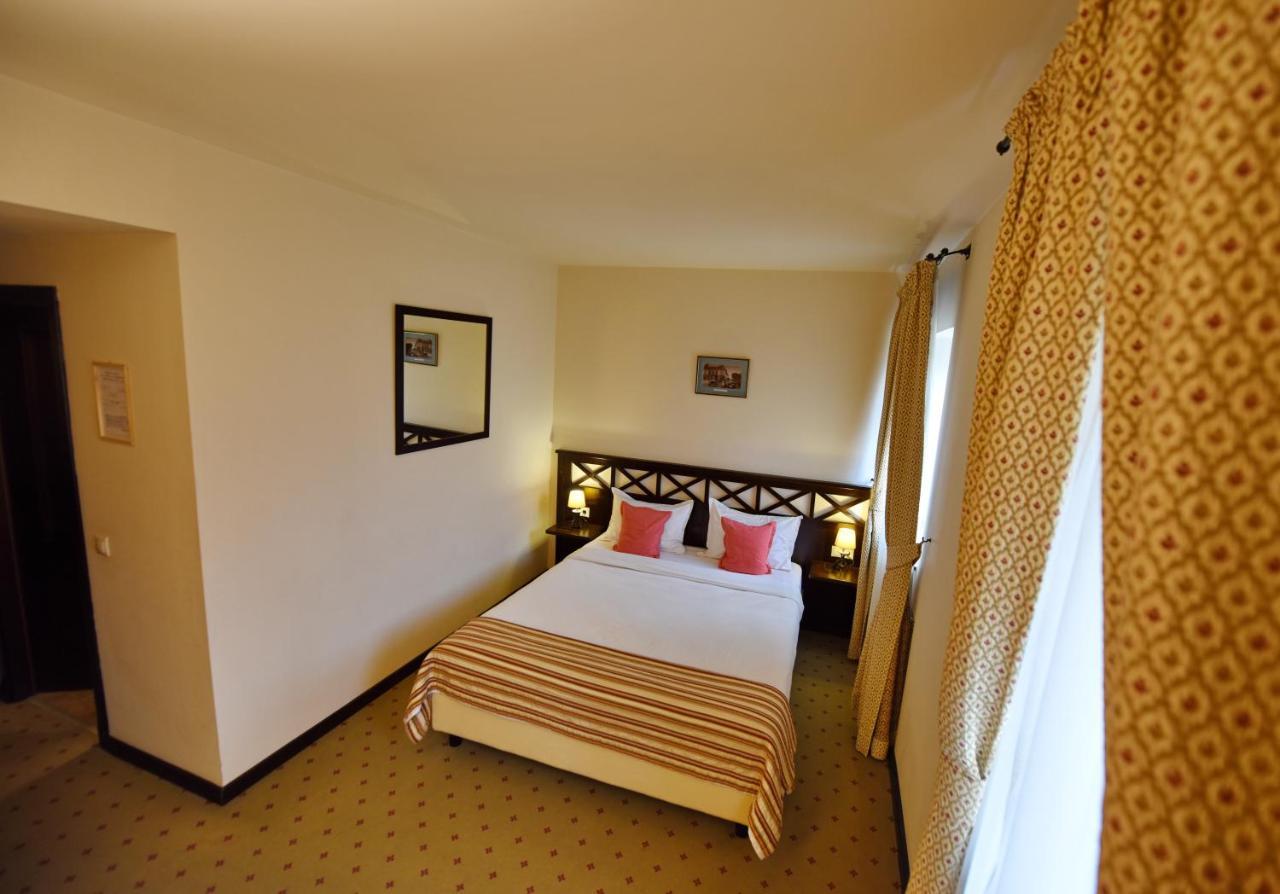 Hotel Gradina Morii Сигету-Мармацией Экстерьер фото